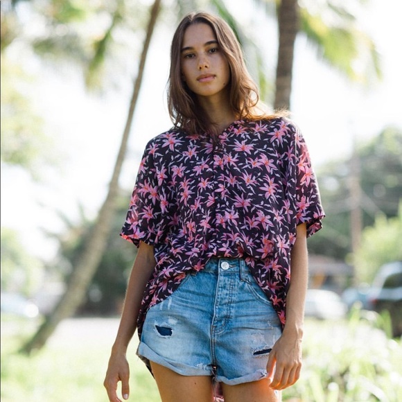 Mombasa Acacia Button Up Collared shirt in Madonna Color - Picture 1 of 6